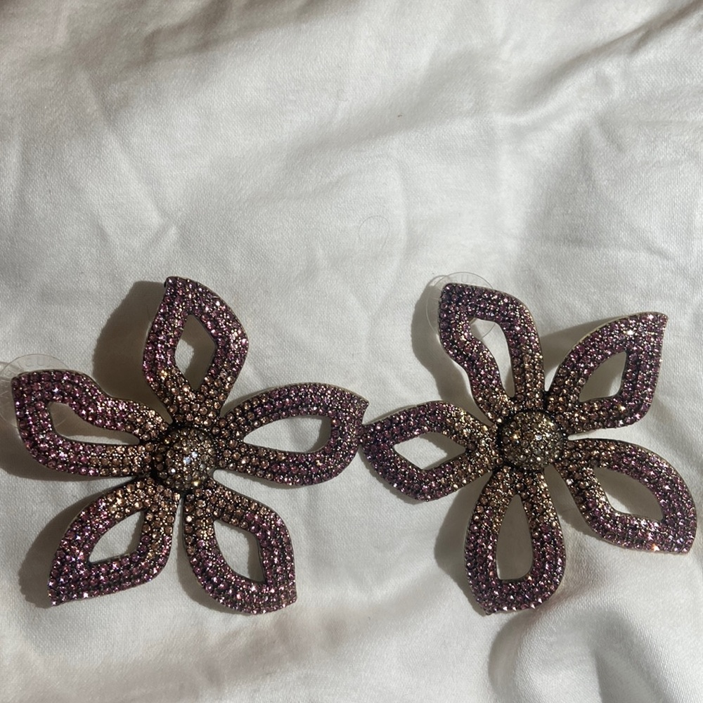 Baublebar flower earring